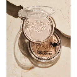 Catrice More Than Glow Highlighter 030 Beyond Golden Glow 5,9 gr