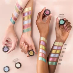 Catrice Space Glam Chrome Eyeshadow 050 Cosmic Coral 1 gr