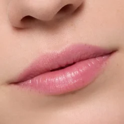 essence Heart Core Fruity Lip Balm 06 Amazing Acai 3 gr