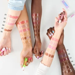 essence Juicy Bomb Glossy Butter Balm 05 Choco-lot To Handle 2,5 gr