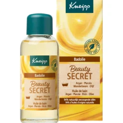 Kneipp Badolie Beauty Secret Argan Marula Wonderboom OlijfOntdek een voelbaar zachte en soepele huid met de Kneipp® Badolie Beauty Secret. De combinatie van rijke natuurlijke oliën heeft een intensief voedend effect en laat de huid minder gespannen aanvoelen. Geniet van deze luxueuse badervaring, met bewezen werking! Door wetenschappelijk onderzoek bevestigd.Dermatologisch getestNiet parfumvrijPH neutraalProefdiervrijVeganGeschikt voor alle huidtypen, in het bijzondervoor de droge huid Gevarenaanduidingen Ontvlambaar Milieugevaarlijk Zeer licht ontvlambaar gas. Zeer licht ontvlambare aerosol. Zeer licht ontvlambare vloeistof en damp. Licht ontvlambare vloeistof en damp. Ontvlambare vaste stof. Ontvlambare aerosol. Ontvlambare vloeistof en damp. Zeer giftig voor in het water levende organismen. Zeer giftig voor in het water levende organismen, met langdurige gevolgen. Giftig voor in het water levende organismen, met langdurige gevolgen. Aanvullende informatie Hoe te gebruiken?Schroefdopje 1 keer vullen en badolie toevoegen aan het water (36-38ºC). Duur van het bad: 15-20 min. Dopje omspoelen.Cosmeticaproduct. Niet voor inwendig gebruik. Buiten het bereik van kinderen houden. Waarschuwing: Bad na het baden reinigen (voorkomt uitglijden). Restanten van de badolie verwijderen met warm water en vetoplossend schoonmaakmiddel.Ingrediënten:Olus (Vegetable) Oil, Prunus Amygdalus Dulcis (Sweet Almond) Oil, Parfum (Fragrance), PEG 40 Sorbitan Peroleate, Sclerocarya Birrea Seed Oil, Argania Spinosa Kernel Oil, Olea Europaea (Olive) Fruit Oil, Ricinus Communis (Castor) Seed Oil, Citrus Limon (Lemon) Peel Oil, Citrus Aurantium Dulcis (Orange) Peel Oil, Pogostemon Cablin Leaf Oil, Linalool, Limonene, Coumarin, Alpha-Isomethyl Ionone, Glycine Soja (Soybean) Oil, Tocopherol. Ingrediënten Olus (Vegetable) Oil, Prunus Amygdalus Dulcis (Sweet Almond) Oil, Parfum (Fragrance), PEG 40 Sorbitan Peroleate, Sclerocarya Birrea Seed Oil, Argania Spinosa Kernel Oil, Olea Europaea (Olive) Fruit Oil, Ricinus Communis (Castor) Seed Oil, Citrus Limon (Lemon) Peel Oil, Citrus Aurantium Dulcis (Orange) Peel Oil, Pogostemon Cablin Leaf Oil, Linalool, Limonene, Coumarin, Alpha-Isomethyl Ionone, Glycine Soja (Soybean) Oil, Tocopherol. Fabrikant informatie Merk: Kneipp Ean: 4008233125183 Artikel: 957-876 Fabrikant gegevens: Kneipp Adres: Vliegend Hertlaan 49 3526 KT Utrecht Nederland Contactgegevens: Tel: 030 281 3300 Email: [email protected] Website: https://www.kneipp.com Reviews Schrijf jouw review Hoe controleren en plaatsen wij reviews? Plein plaatst enkel reviews van klanten en personen die het product daadwerkelijk gebruikt hebben, ook wanneer deze negatief of neutraal is. Voordat de review geplaatst wordt controleren we handmatig of deze écht is en voldoet aan onze reviewvoorwaarden. Wanneer het product op Plein gekocht is vermelden we dat bij de review. Plein betaalt niet voor reviews, wanneer een reviewer door een andere partij is vergoed staat dit erbij vermeld. Door Elien op 1 september 2022 | Heeft dit product gekocht Deze review is geschreven bij product Kneipp Badolie Soft Skin Amandelbloesem 100 ml Verrukkelijke badolie met heerlijke geur en lekkere olie geen Super lekkere badolie Oorspronkelijk geplaatst op plein.nl Door Lydia Maria op 13 mei 2020 | Heeft dit product gekocht Deze review is geschreven bij product Kneipp Badolie New Energy Rozemarijn 100 ml Zalig badmoment met deze olie Lekker genieten Heerlijke geur Super zacht en voedend voor de huid Mag ietsje beterkoop daar je in verhouding meer verbruikt dan badcreme of badschuim Heerlijk relaxen en tegelijk je huid laten verwennen met deze badolie van Kneipp Oorspronkelijk geplaatst op plein.nl Door Morvenna op 17 december 2014 | Heeft dit product gekocht Deze review is geschreven bij product Kneipp Badolie Relaxing Lavendel 100 ml Lekkere badolie, vooral in de winter als het koud is, kan je heerlijk ontspannen. Al een paar jaar mijn favoriet. Oorspronkelijk geplaatst op plein.nl Door Els op 11 december 2014 | Heeft dit product gekocht Deze review is geschreven bij product Kneipp Badolie Refreshing Eucalyptus 100 ml Heerlijk na een week drukte Frisse geur Lichaam en geest komen tot rust erg lekkere badolie. Als ik het een weekje druk gehad heb kan ik altijd heerlijk relaxen door de frisse geur. Echt een aanrader Oorspronkelijk geplaatst op plein.nl Bekijk alle reviews Kneipp Badolie Beauty Secret 100 ml