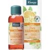 Kneipp Badolie Pure Harmony Sinaasappel - LindebloesemOntspan en kom tot rust met de Kneipp® Badolie Pure Harmony. Het hoge percentage etherische sinaasappelolie en lindebloesemextract in combinatie met de warme oranje kleur van het badwater werkt harmoniserend.Dermatologisch getestNiet parfumvrijPH NeutraalProefdiervrijVeganGeschikt voor alle huidtypen Gevarenaanduidingen Ontvlambaar Milieugevaarlijk Zeer licht ontvlambaar gas. Zeer licht ontvlambare aerosol. Zeer licht ontvlambare vloeistof en damp. Licht ontvlambare vloeistof en damp. Ontvlambare vaste stof. Ontvlambare aerosol. Ontvlambare vloeistof en damp. Zeer giftig voor in het water levende organismen. Zeer giftig voor in het water levende organismen, met langdurige gevolgen. Giftig voor in het water levende organismen, met langdurige gevolgen. Aanvullende informatie Hoe te gebruiken?Schroefdopje 1 keer vullen en badolie toevoegen aan het water (36-38ºC). Duur van het bad: 15-20 min. Dopje omspoelen.Ingrediënten:Polysorbate 20, Aqua (Water), Limonene, Linalool, Citrus Aurantium Dulcis (Orange) Peel Oil, Citrus Aurantium Amara (Bitter Orange) Leaf/Twig Oil, Parfum (Fragrance), Tilia Cordata Flower Extract, Geraniol, Citral, Citronellol, Benzyl Salicylate, Eugenol, Caprylic/Capric Triglyceride, Tocopherol, CI 15985. Ingrediënten Polysorbate 20, Aqua (Water), Limonene, Citrus Aurantium Amara (Bitter Orange) Oil, Parfum (Fragrance), Linalool, Citrus Aurantium Dulcis (Orange) Oil, Tilia Cordata Flower Extract, Citronellol, Benzyl Benzoate, Geraniol, Farnesol, Eugenol, Citral, Tocopherol, CI 15985. Bevat geen:conserveringsmiddelen Fabrikant informatie Merk: Kneipp Ean: 4008233068428 Artikel: 043-107 Fabrikant gegevens: Kneipp Adres: Vliegend Hertlaan 49 3526 KT Utrecht Nederland Contactgegevens: Tel: 030 281 3300 Email: [email protected] Website: https://www.kneipp.com Reviews Schrijf jouw review Hoe controleren en plaatsen wij reviews? Plein plaatst enkel reviews van klanten en personen die het product daadwerkelijk gebruikt hebben, ook wanneer deze negatief of neutraal is. Voordat de review geplaatst wordt controleren we handmatig of deze écht is en voldoet aan onze reviewvoorwaarden. Wanneer het product op Plein gekocht is vermelden we dat bij de review. Plein betaalt niet voor reviews, wanneer een reviewer door een andere partij is vergoed staat dit erbij vermeld. Door Elien op 1 september 2022 | Heeft dit product gekocht Deze review is geschreven bij product Kneipp Badolie Soft Skin Amandelbloesem 100 ml Verrukkelijke badolie met heerlijke geur en lekkere olie geen Super lekkere badolie Oorspronkelijk geplaatst op plein.nl Door Lydia Maria op 13 mei 2020 | Heeft dit product gekocht Deze review is geschreven bij product Kneipp Badolie New Energy Rozemarijn 100 ml Zalig badmoment met deze olie Lekker genieten Heerlijke geur Super zacht en voedend voor de huid Mag ietsje beterkoop daar je in verhouding meer verbruikt dan badcreme of badschuim Heerlijk relaxen en tegelijk je huid laten verwennen met deze badolie van Kneipp Oorspronkelijk geplaatst op plein.nl Door Morvenna op 17 december 2014 | Heeft dit product gekocht Deze review is geschreven bij product Kneipp Badolie Relaxing Lavendel 100 ml Lekkere badolie, vooral in de winter als het koud is, kan je heerlijk ontspannen. Al een paar jaar mijn favoriet. Oorspronkelijk geplaatst op plein.nl Door Els op 11 december 2014 | Heeft dit product gekocht Deze review is geschreven bij product Kneipp Badolie Refreshing Eucalyptus 100 ml Heerlijk na een week drukte Frisse geur Lichaam en geest komen tot rust erg lekkere badolie. Als ik het een weekje druk gehad heb kan ik altijd heerlijk relaxen door de frisse geur. Echt een aanrader Oorspronkelijk geplaatst op plein.nl Bekijk alle reviews Kneipp Badolie Pure Harmony Sinaasappel - Lindebloesem 100 ml