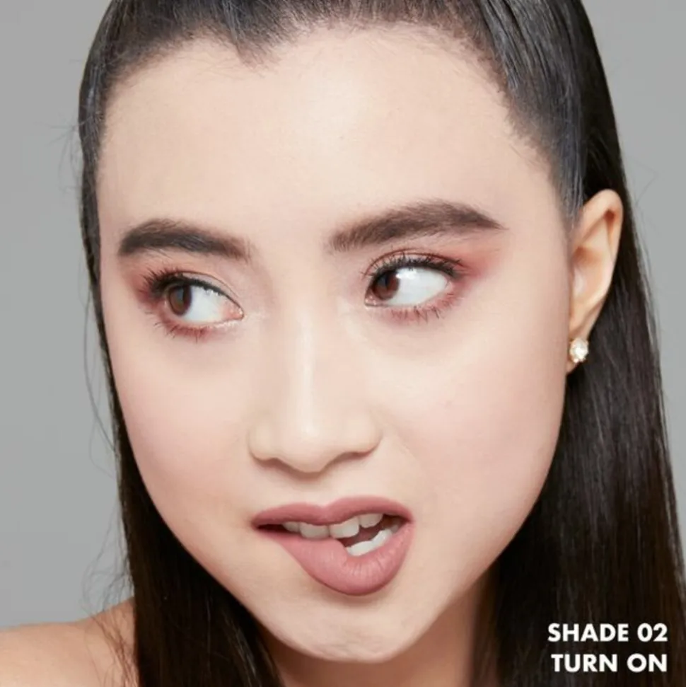 NYX Lip Lingerie XXL Matte Liquid Lipstick Turn On 4 ml