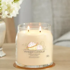 Yankee Candle Geurkaars Medium Jar Vanilla Cupcake 368 gr